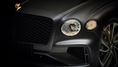 Bentley-releases-the-first-teaser-of-flying-spur. Jpg