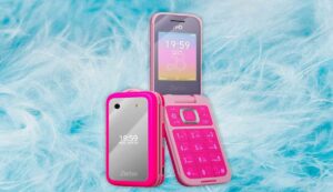 Hmd barbie flip phone